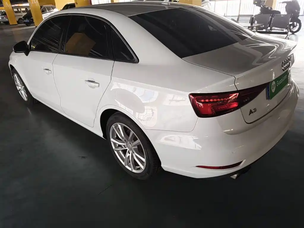 Audi A3 2018 30th Anniversary Limousine 35 TFSI Progressive фото 5