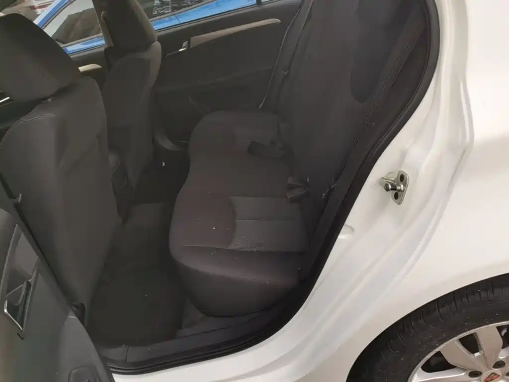 Roewe 350 2017 2015 Model 1.5L Automatic Luxury Sunroof Edition