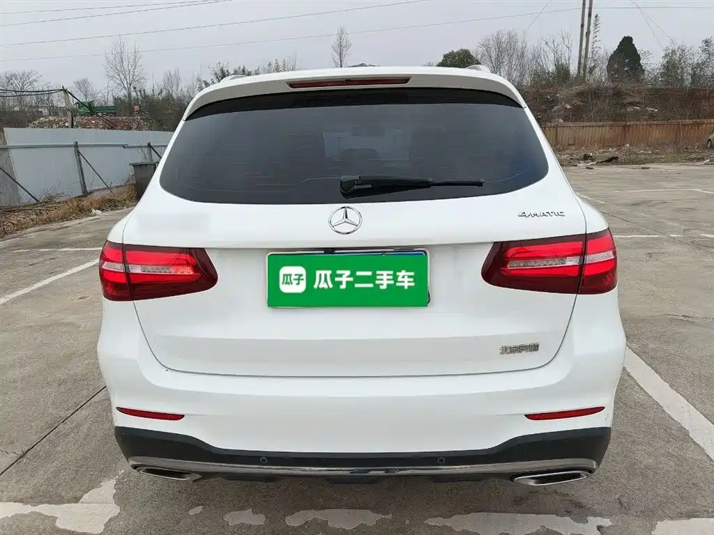 Mercedes-Benz GLC 2018 Facelift GLC 260 4MATIC Dynamic фото 4