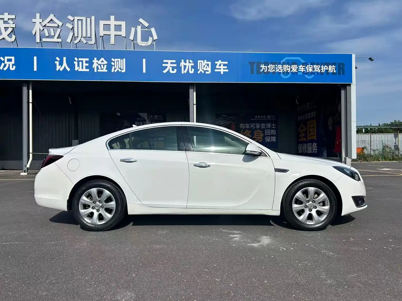 Buick Regal 2015 2.0L Elite Fashion Model фото 16