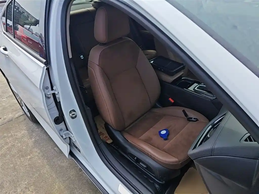 Buick Regal 2019 20T Elite China VI фото 25