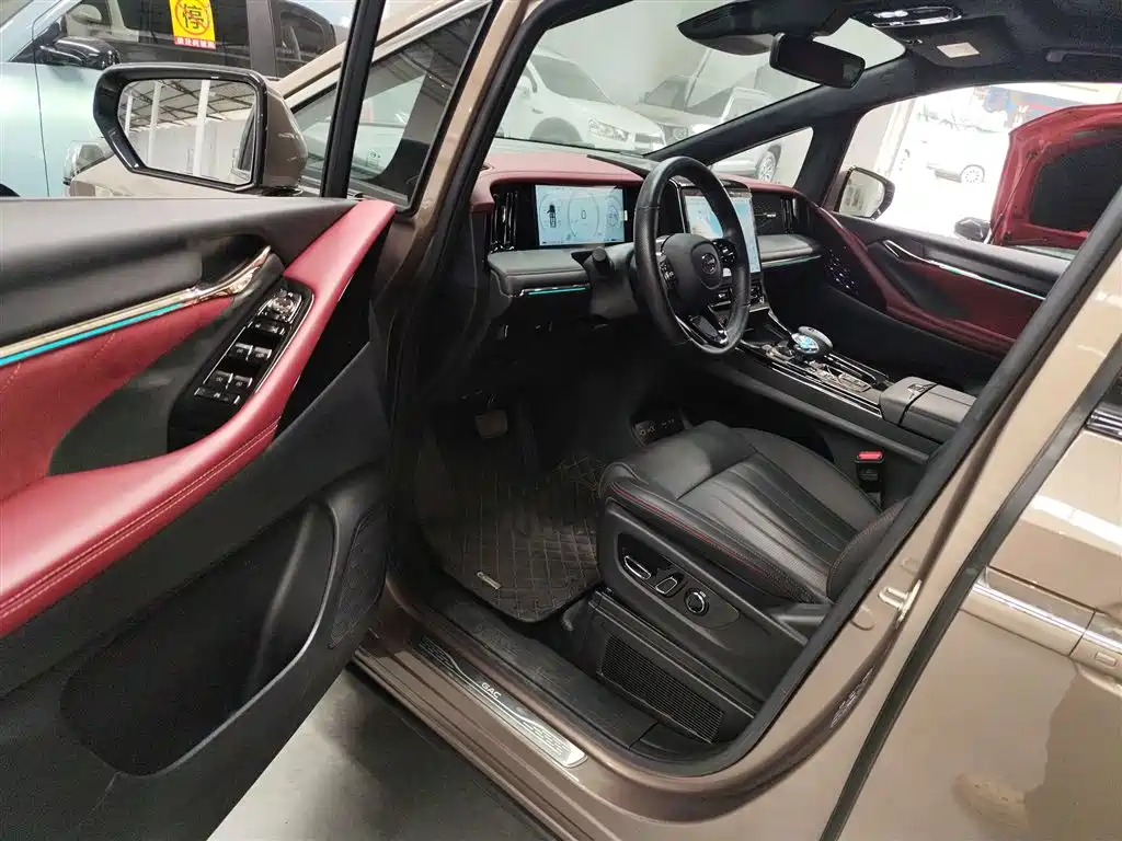 GAC Trumpchi Trumpchi M8 2023 Model Master Series 400T Ultimate Edition фото 13