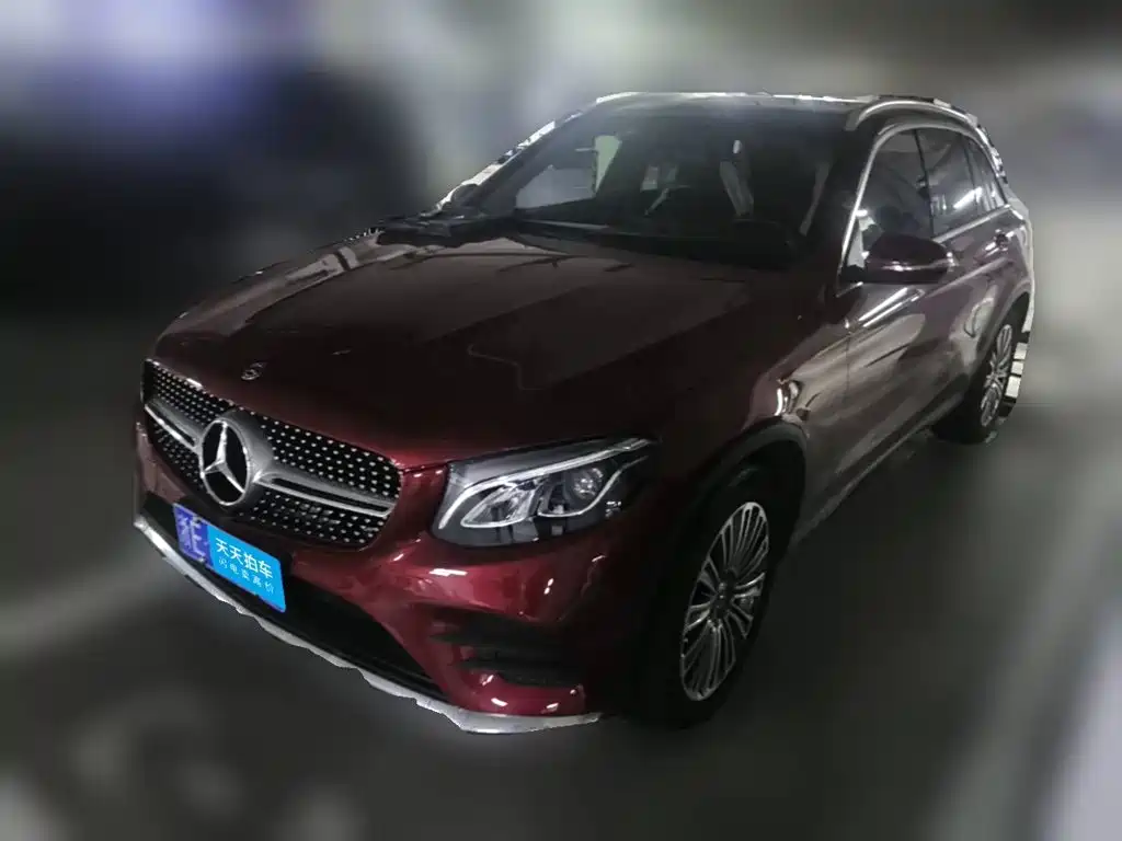 Фото 1 - Mercedes-Benz GLC