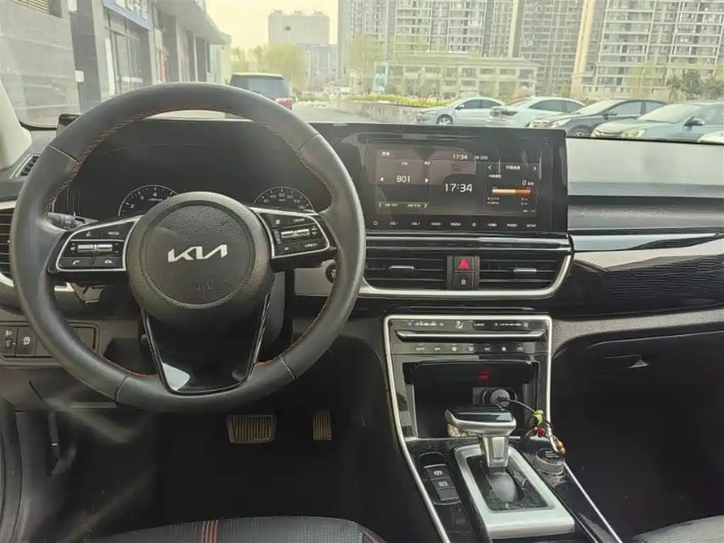 KIA KX3 PROUD RUN