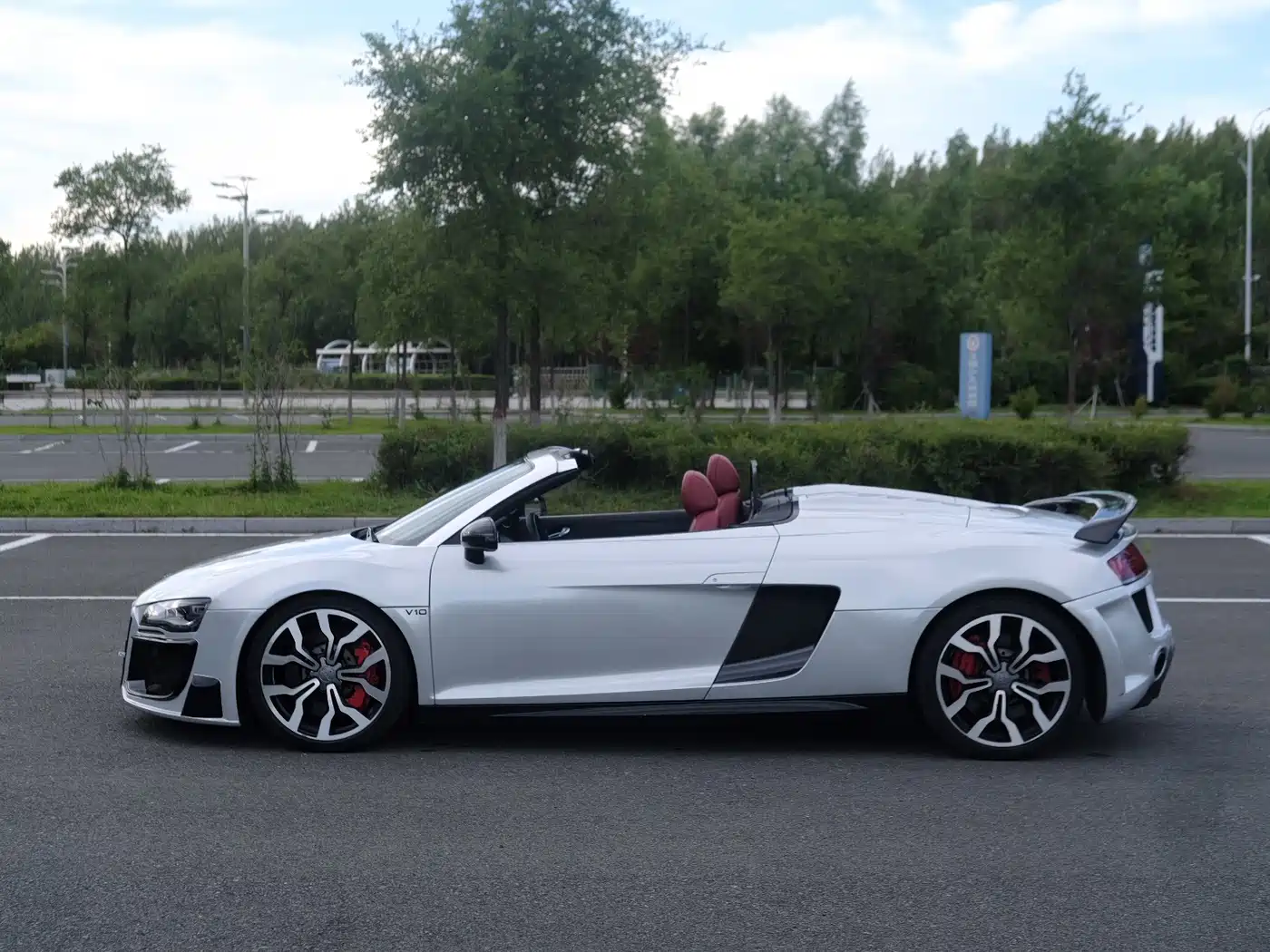 Photo 25 - Audi R8