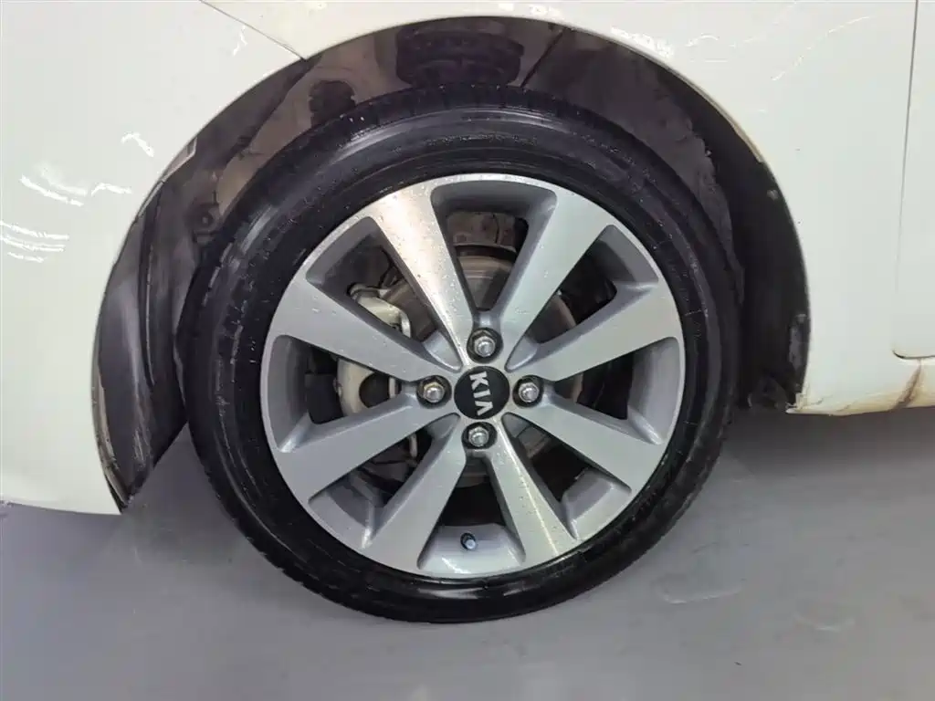 Kia K2 2015 Sedan 1.4L AT GLS фото 23
