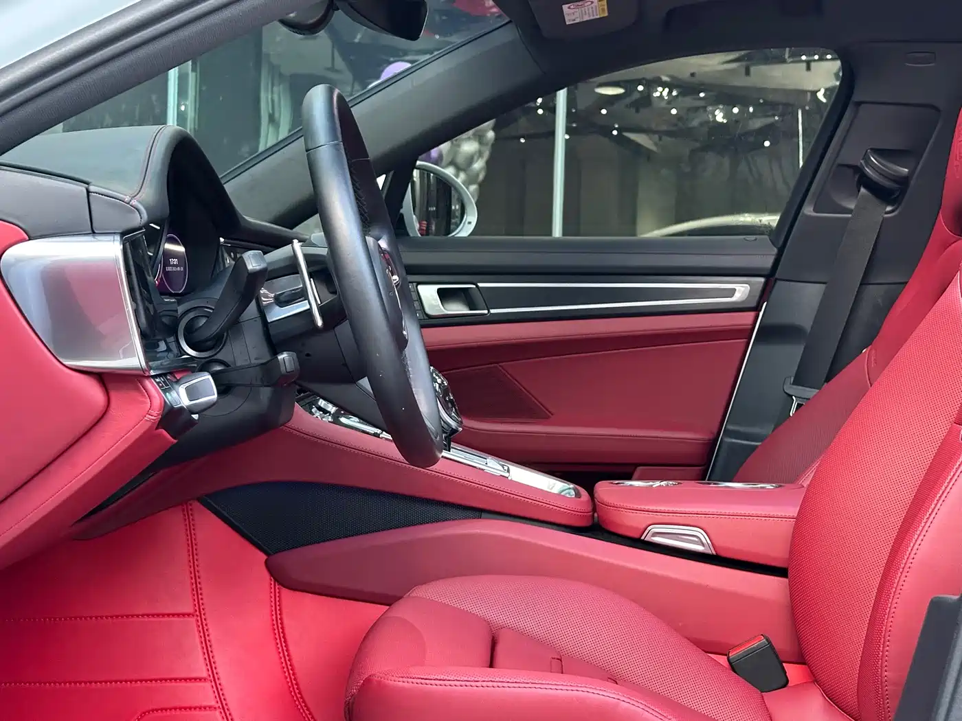 Porsche Panamera 2023 Panamera Executive Long Wheelbase Platinum Edition 2.9T фото 9