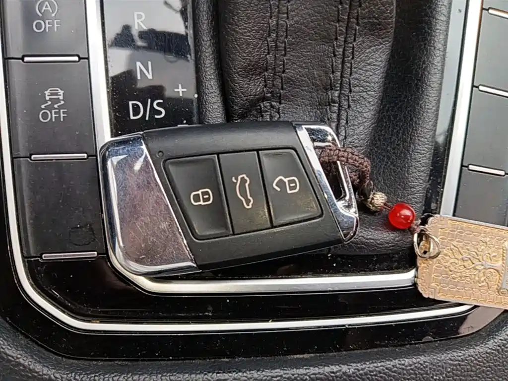 Volkswagen Magotan 2018 330TSI DSG Leading фото 9
