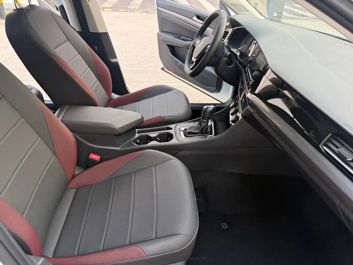 Volkswagen Bora 2019 Facelift 280TSI DSG Elite China VI фото 4