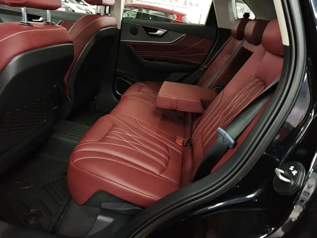 Hongqi HS5 2025 2026 2.0T 2WD Qi Rhythm Pro Edition