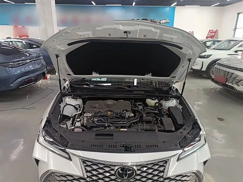 Toyota Avalon 2024 Model Hybrid 2.5L XLE Prestige Edition фото 20