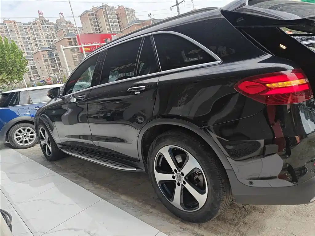 Mercedes-Benz GLC 2019 Facelift GLC 260 L 4MATIC Luxury фото 5