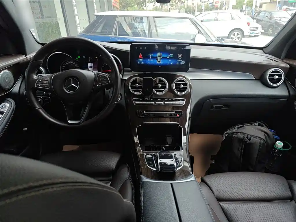 Mercedes-Benz GLC 2019 Facelift GLC 260 L 4MATIC Luxury фото 10