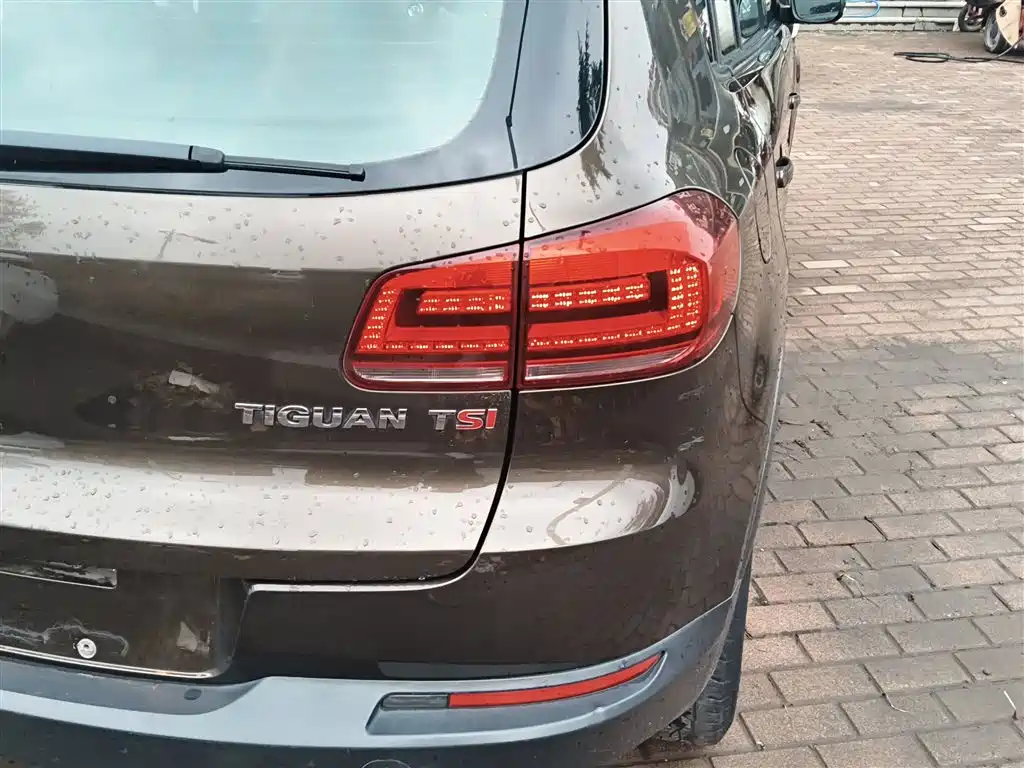 Volkswagen Tiguan 2015 1.8TSI Automatic 2WD Trendline фото 24