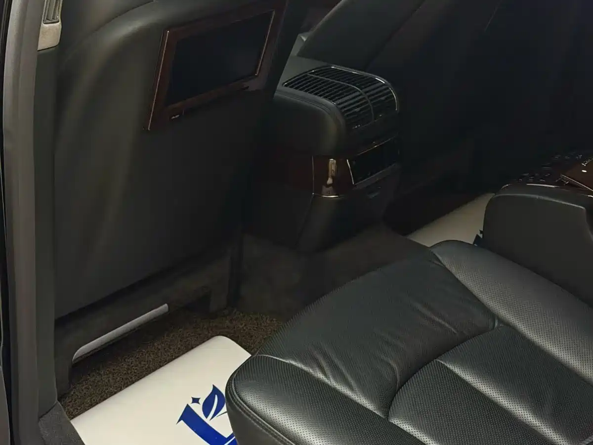 Maybach 2005 Model 5.5T 57 фото 17