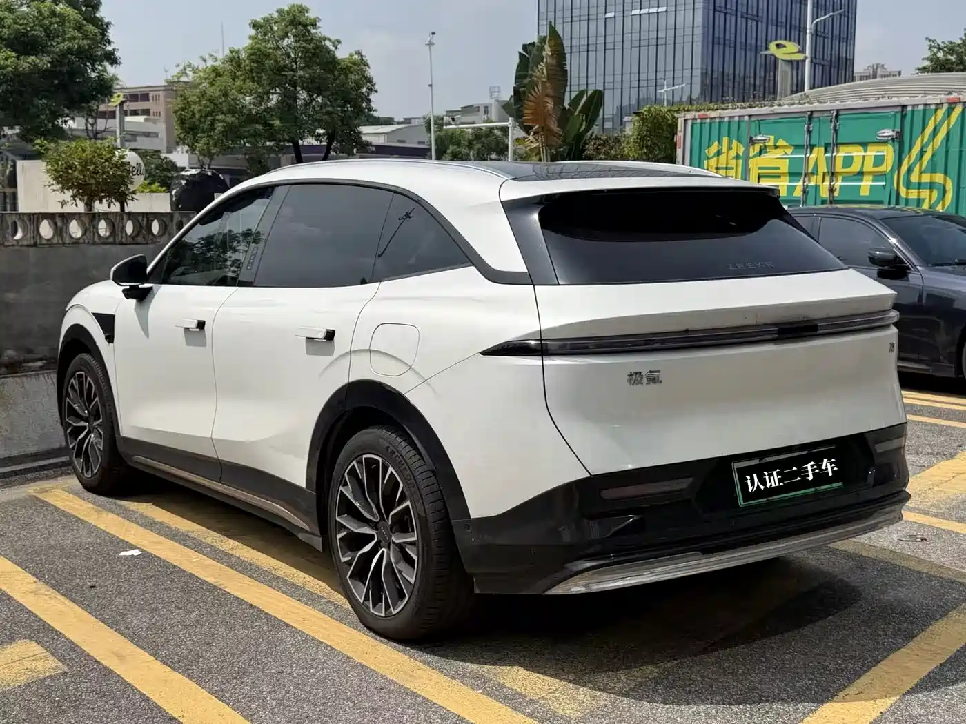ZEEKR 7X 2025 2025 Model 75kWh RWD Smart Driving Edition
