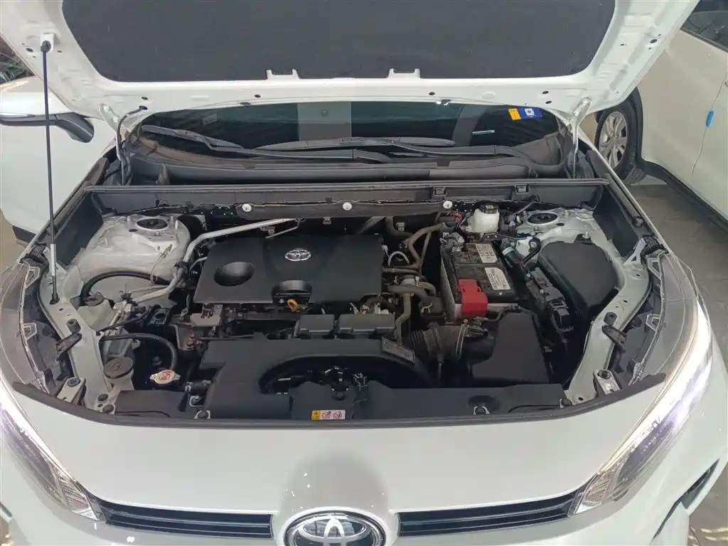 Toyota Wildlander 2022 2.0L CVT AWD Luxury Edition фото 20