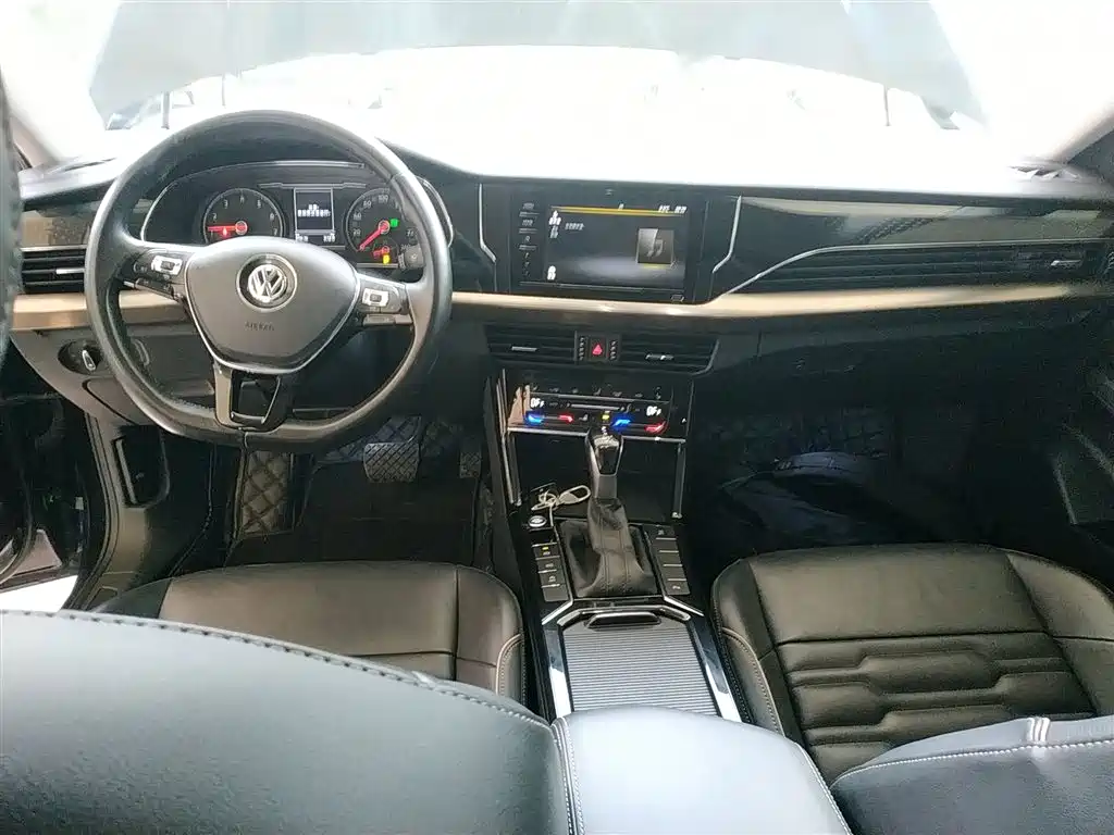Volkswagen Passat 2020 280TSI Elite Edition China VI фото 6