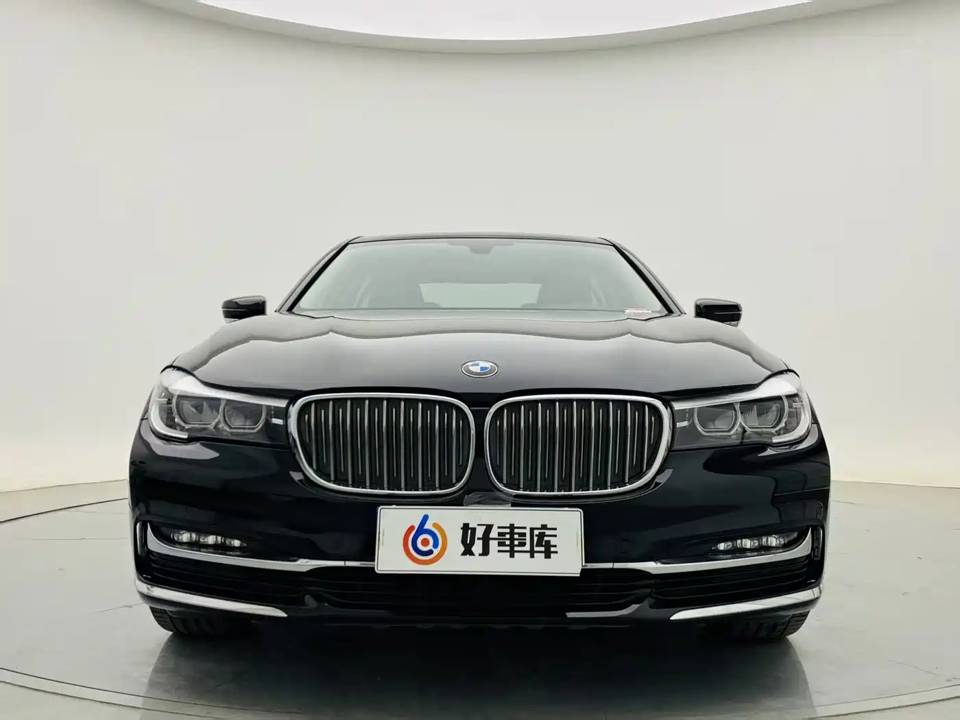 BMW 7 Series 2018 730Li Leading Type Excellence Package фото 8