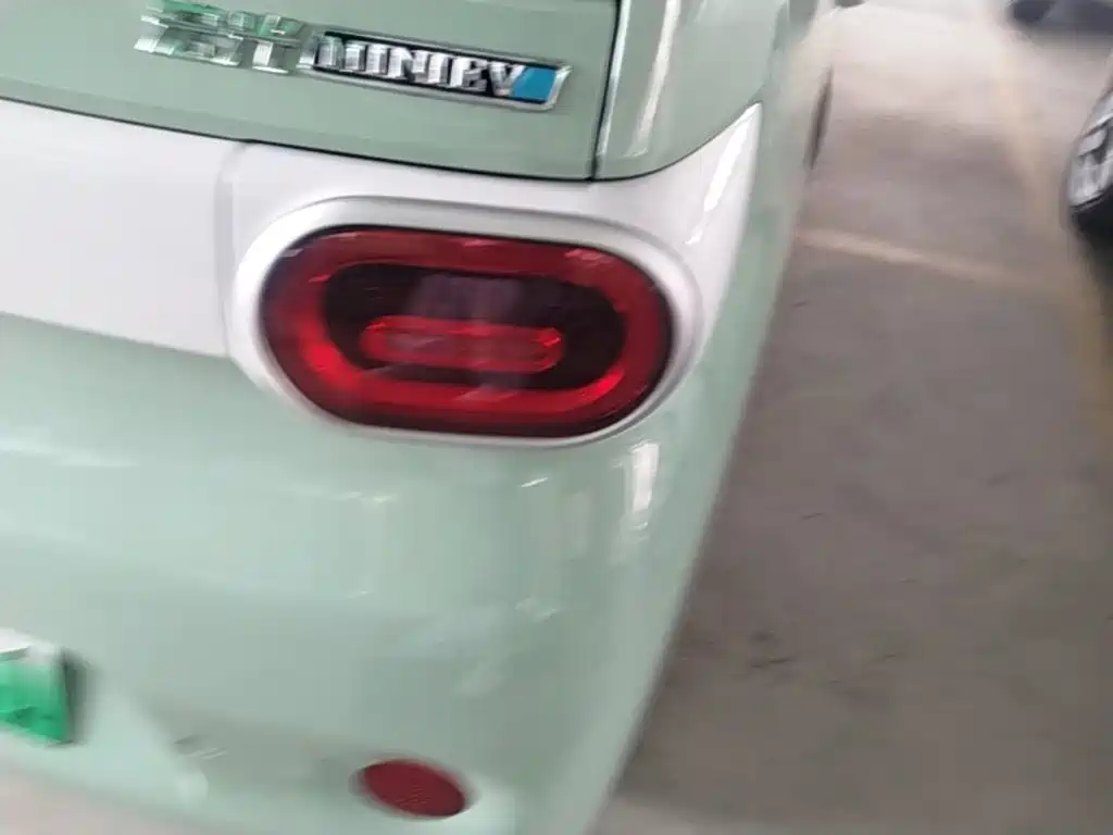 Wuling Motors Hongguang MINIEV 2026 2024 3rd Generation 215km Youth Edition