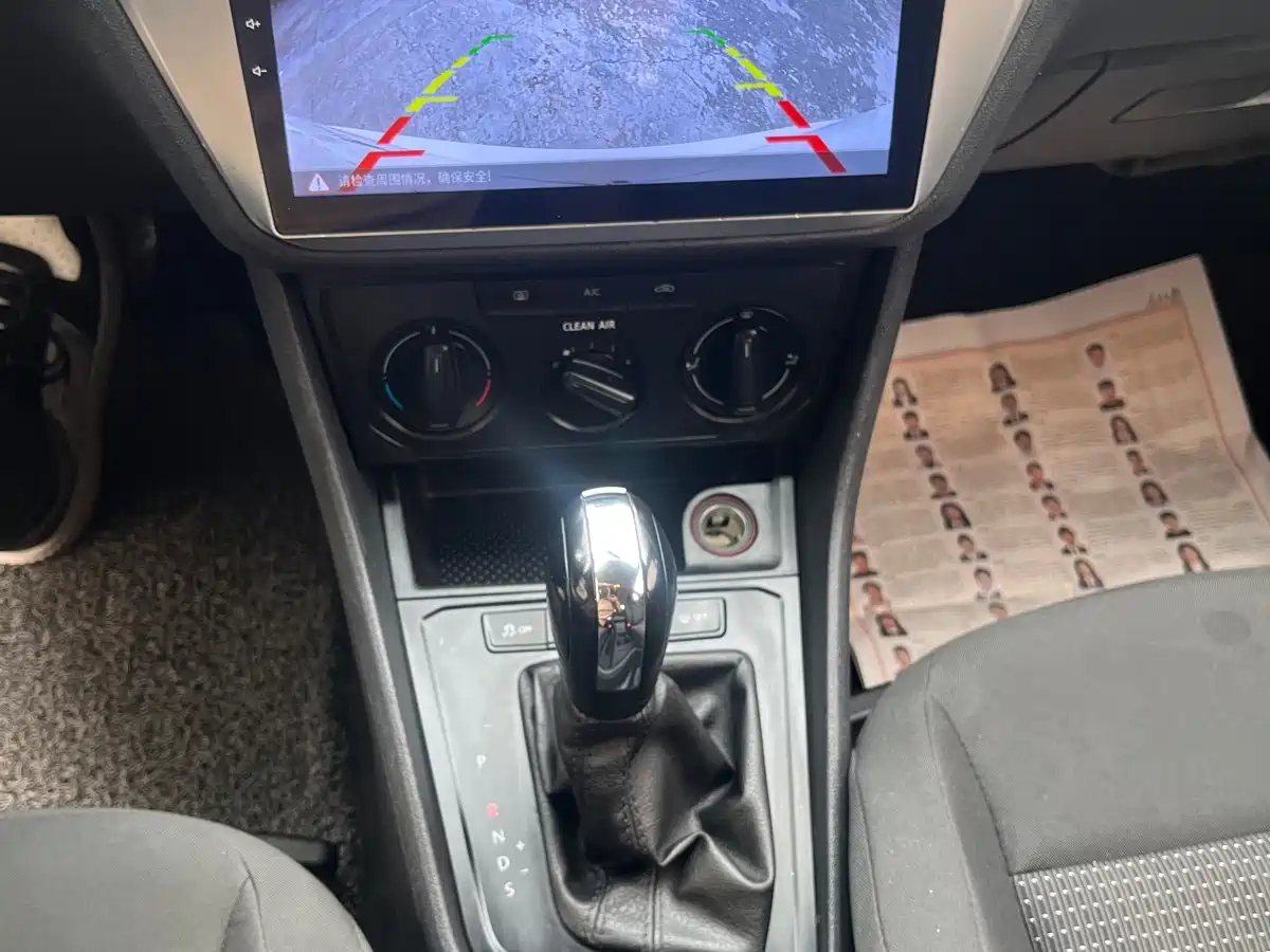 Volkswagen Lavida 2017 1.6L Automatic Trend Edition фото 11