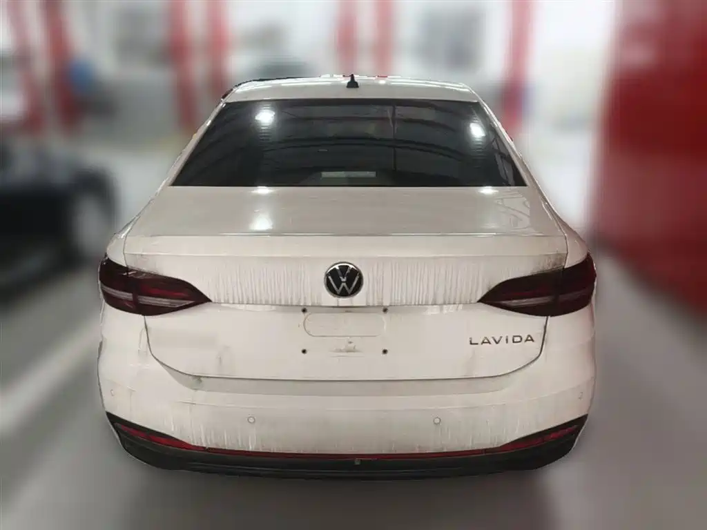 Volkswagen Lavida 2023 1.5L Auto Delight Edition фото 10