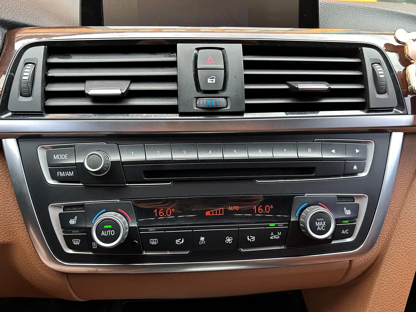 BMW 3 Series 2015 328Li Luxury Design Package фото 36