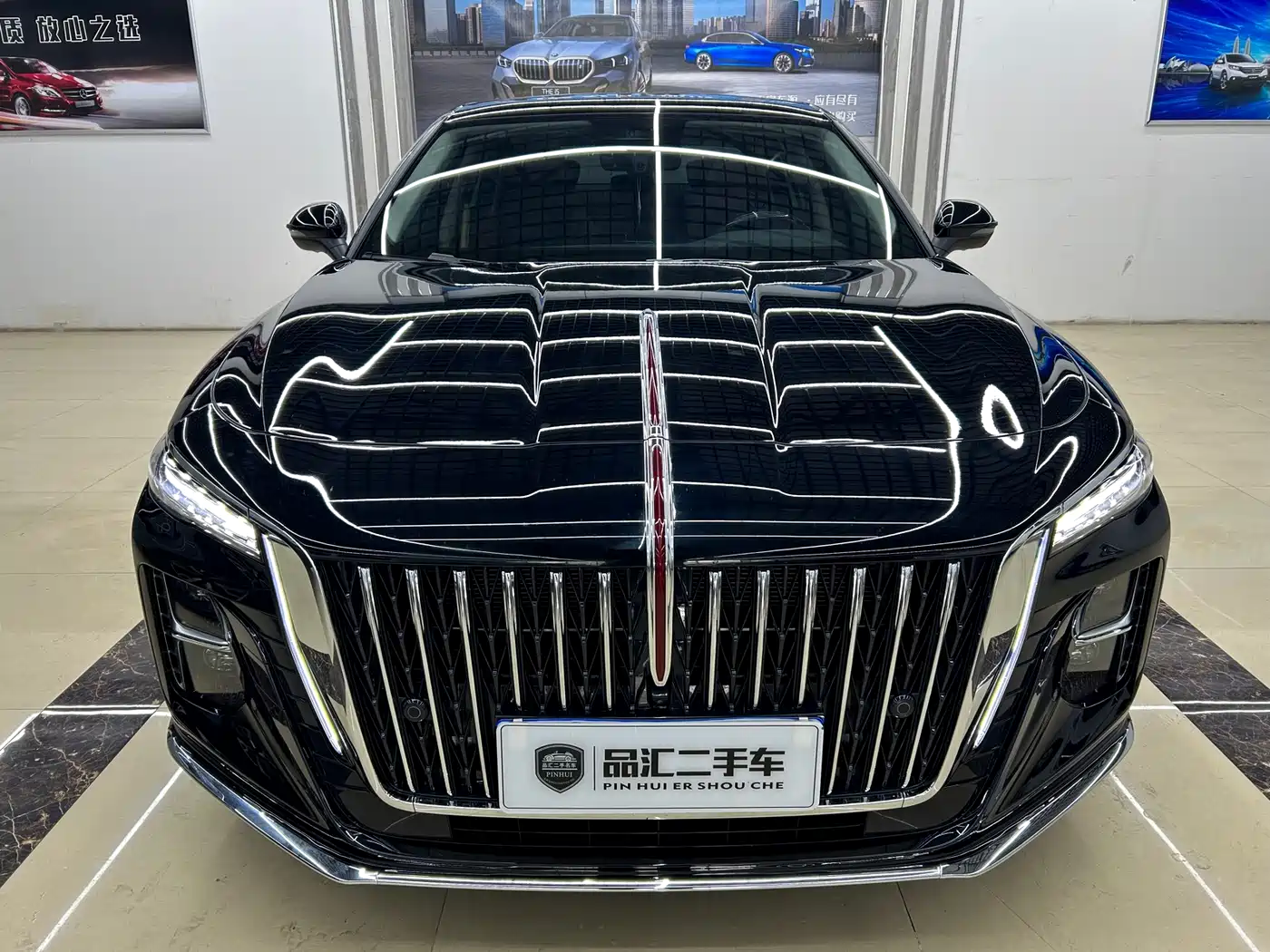 Hongqi H5 2025 2.0T Automatic Flag Celebration 500,000 Units Anniversary Edition фото 3
