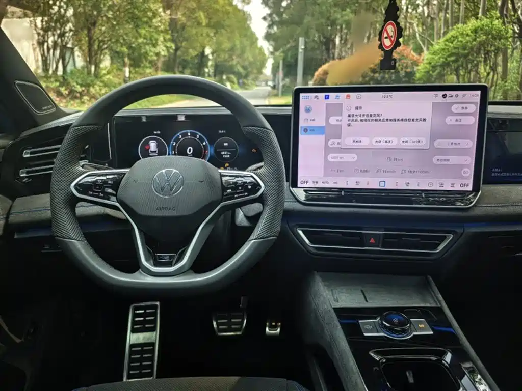 Volkswagen Tiguan L 2024 PRO 380TSI 4WD R-Line Premium Edition фото 15