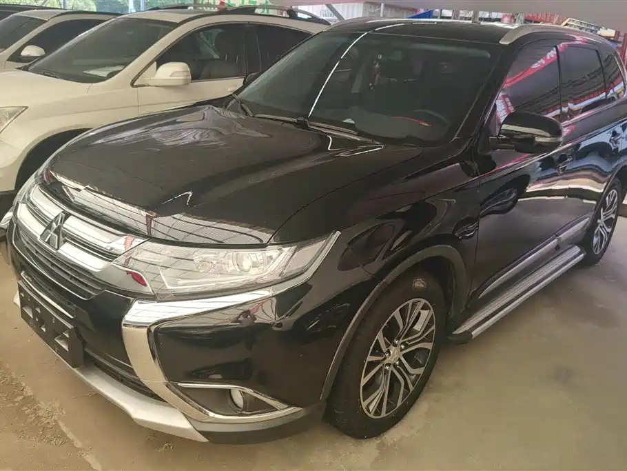 Mitsubishi Outlander 2017 2.0L 2WD Glory 5-seater