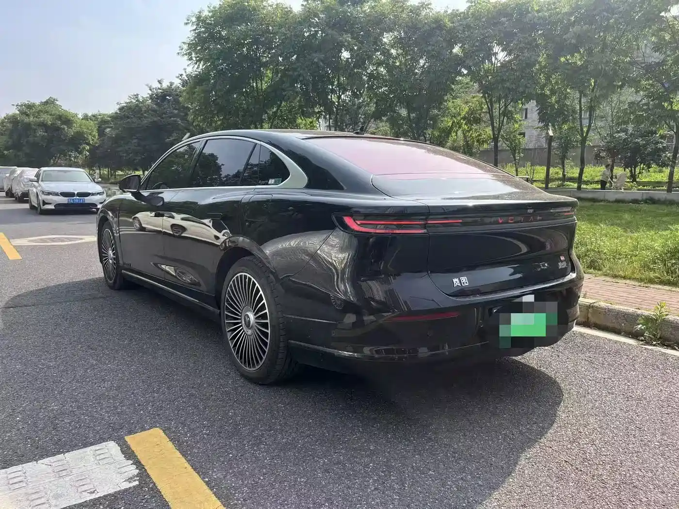 Voyah Auto VOYAH Zhuiguang L 2025 Mid-configuration Model фото 9