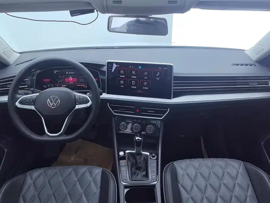 Volkswagen Sagitar 2023 300TSI DSG Surpassing Edition фото 12