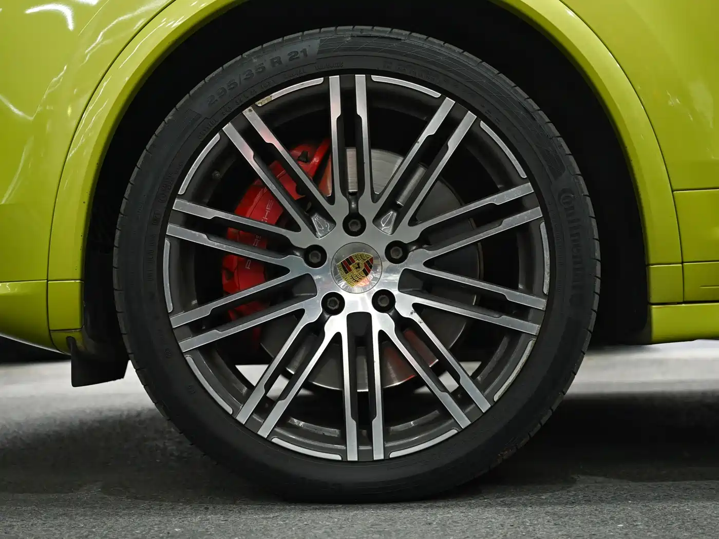 Porsche Cayenne 2015 Cayenne GTS 3.6T фото 15