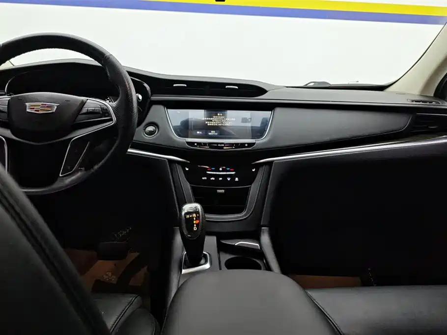 Cadillac XT5 2018 25T Luxury фото 13