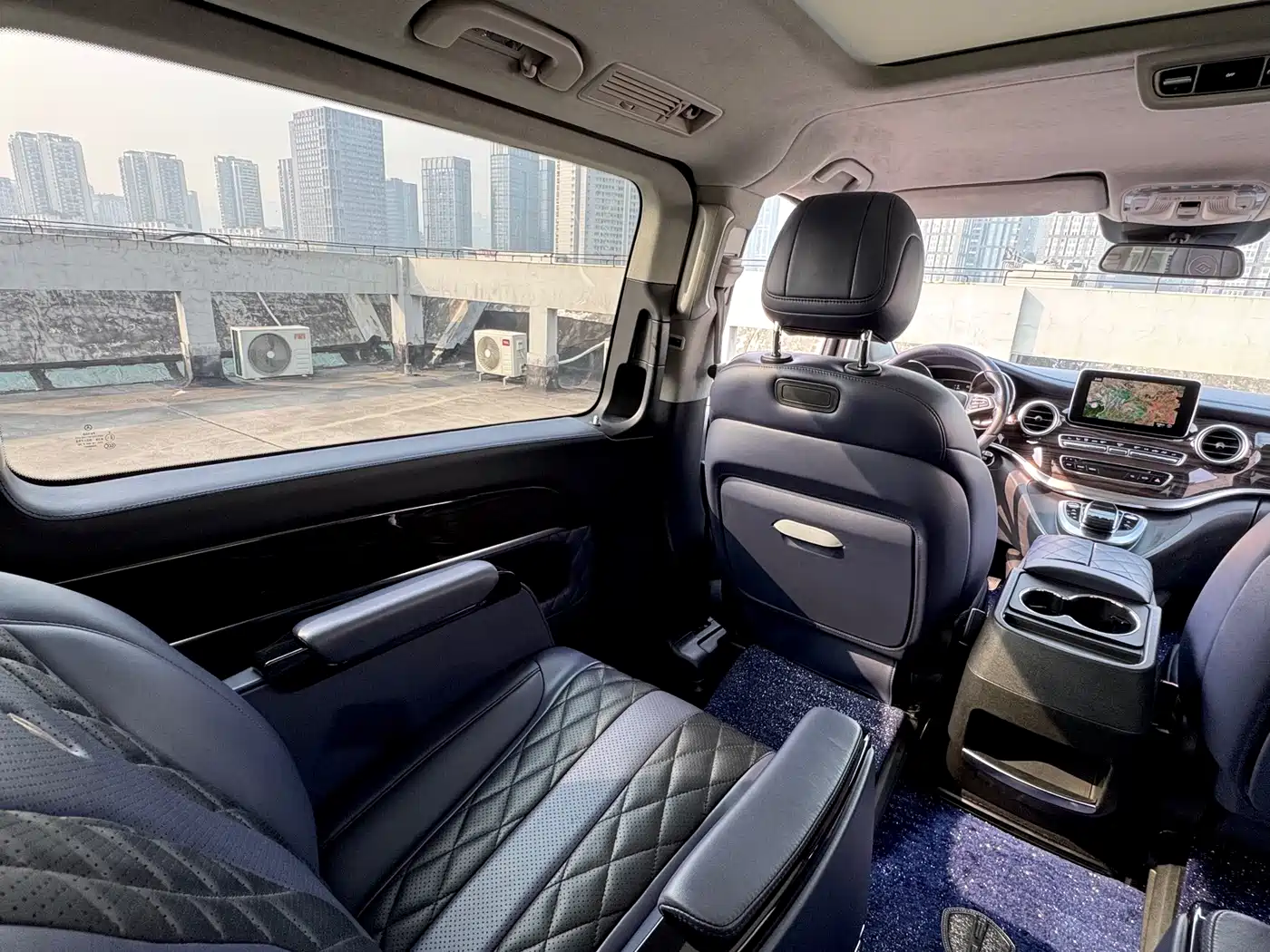 Mercedes-Benz V-Class 2018 V 260 AMG Sport Edition China VI фото 9