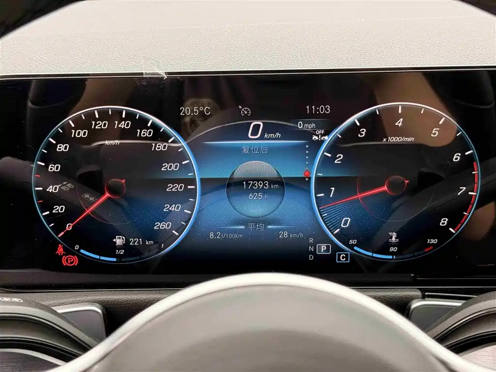 Mercedes-Benz GLB 2023 GLB 220 Dynamic фото 18
