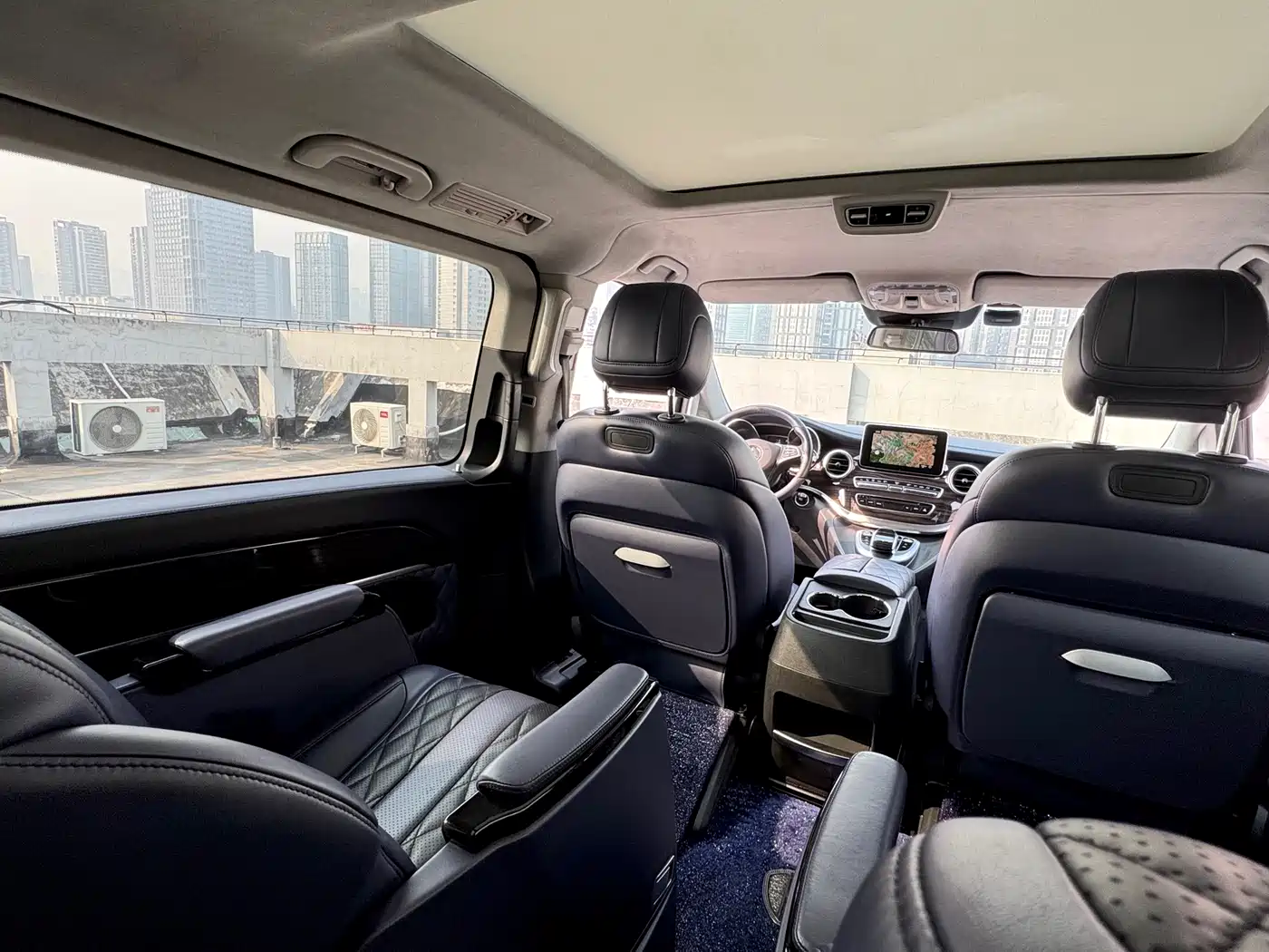 Mercedes-Benz V-Class 2018 V 260 AMG Sport Edition China VI фото 7