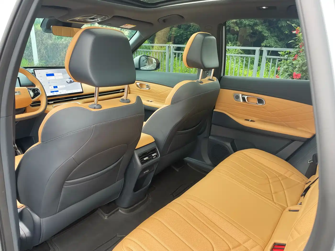 Geely Galaxy Galaxy Starship 7 EM-i 2025 120km Navigation Edition фото 16