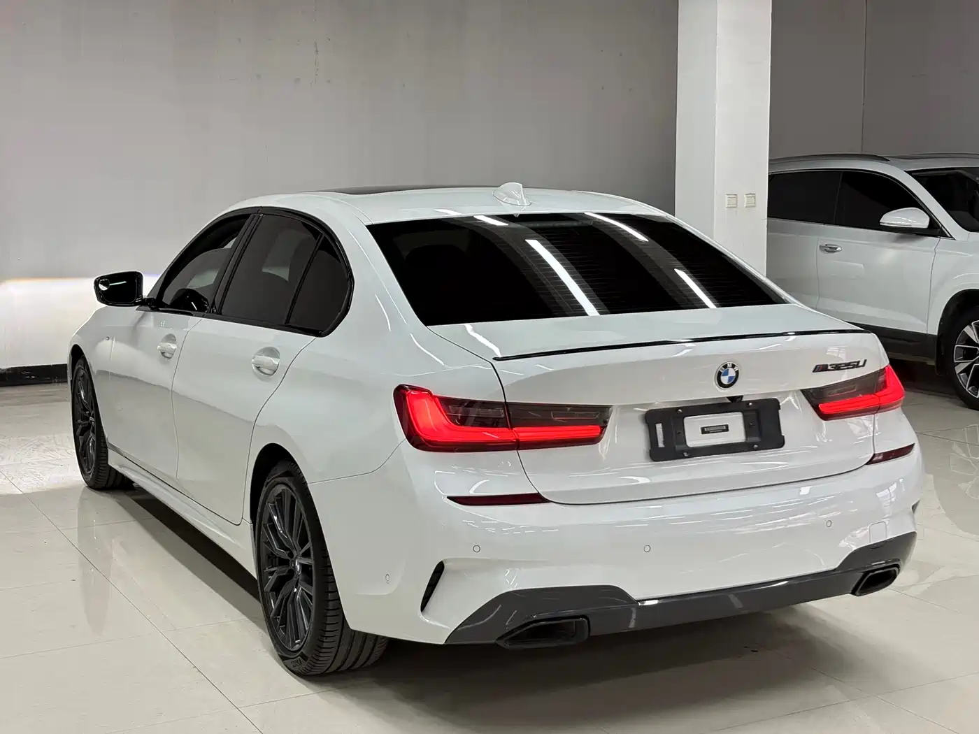 BMW 3 Series 2020 Facelift 325Li M Sport Night Edition фото 9