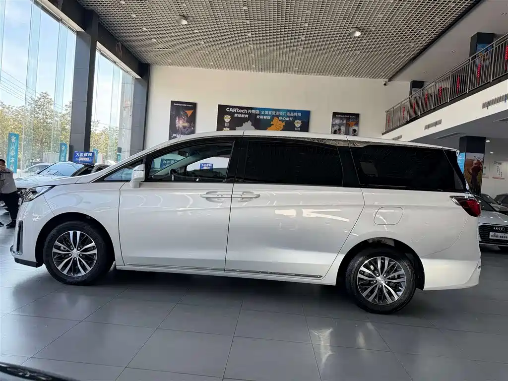 BUICK GL8