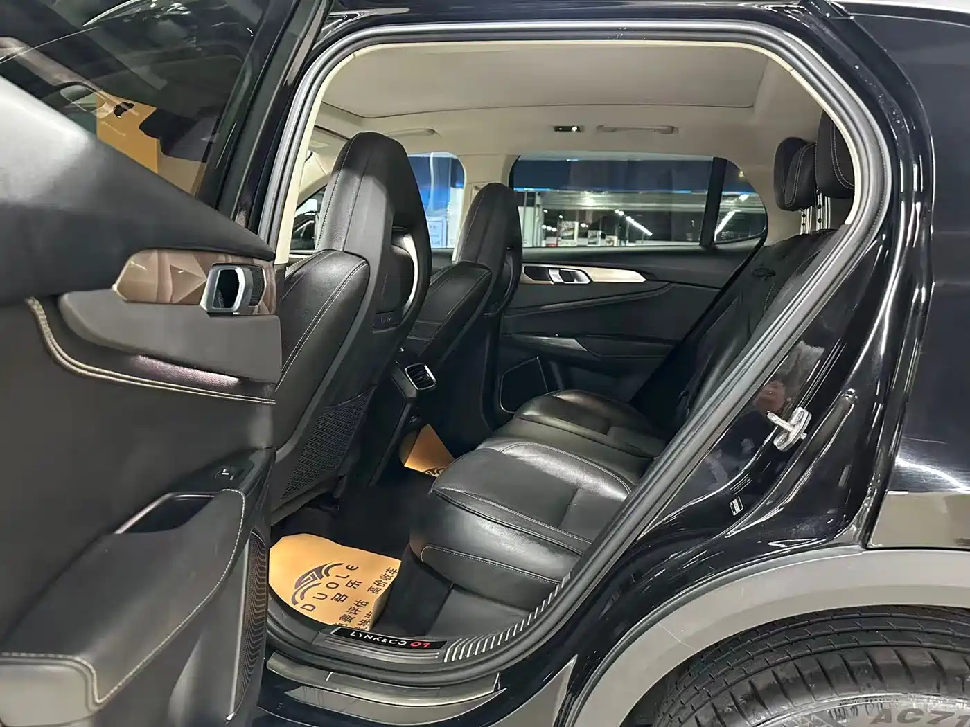 Lynk & Co 01 2019 2.0T 2WD Type Pro Version China V фото 6
