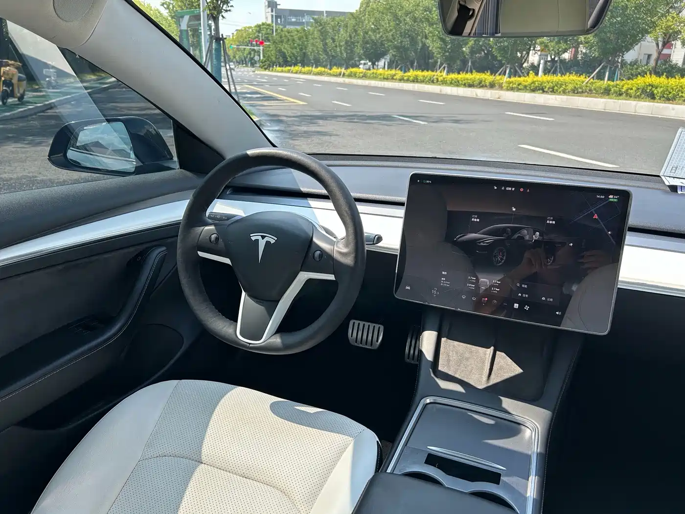 Фото 7 - Tesla Model 3