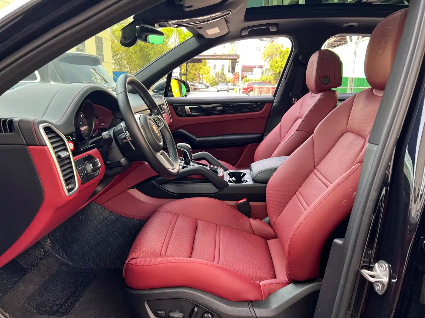 Porsche Cayenne 2022 Cayenne 3.0T Platinum Edition фото 10