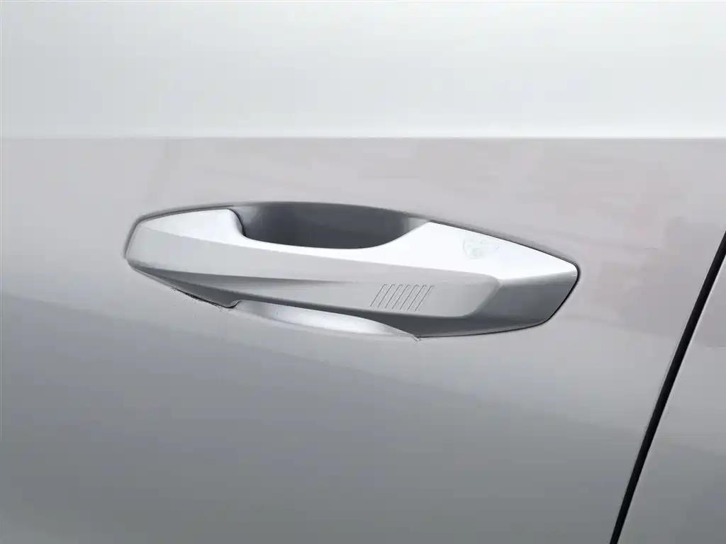 GEELY AUTOMOBILE BOYUE L