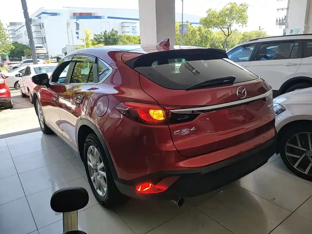 Mazda CX-4 2017 2016 2.0L Automatic 2WD Skyactiv Dynamic Edition