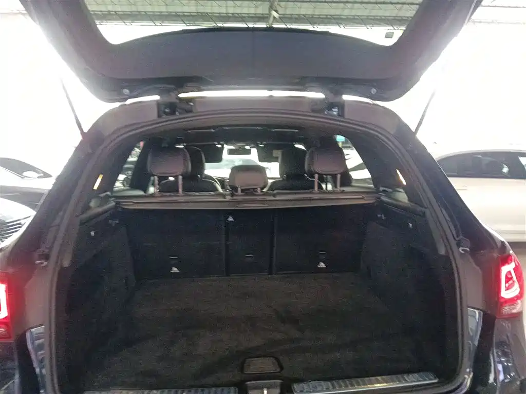 Mercedes-Benz GLC 2020 Facelift GLC 260 L 4MATIC Dynamic фото 19