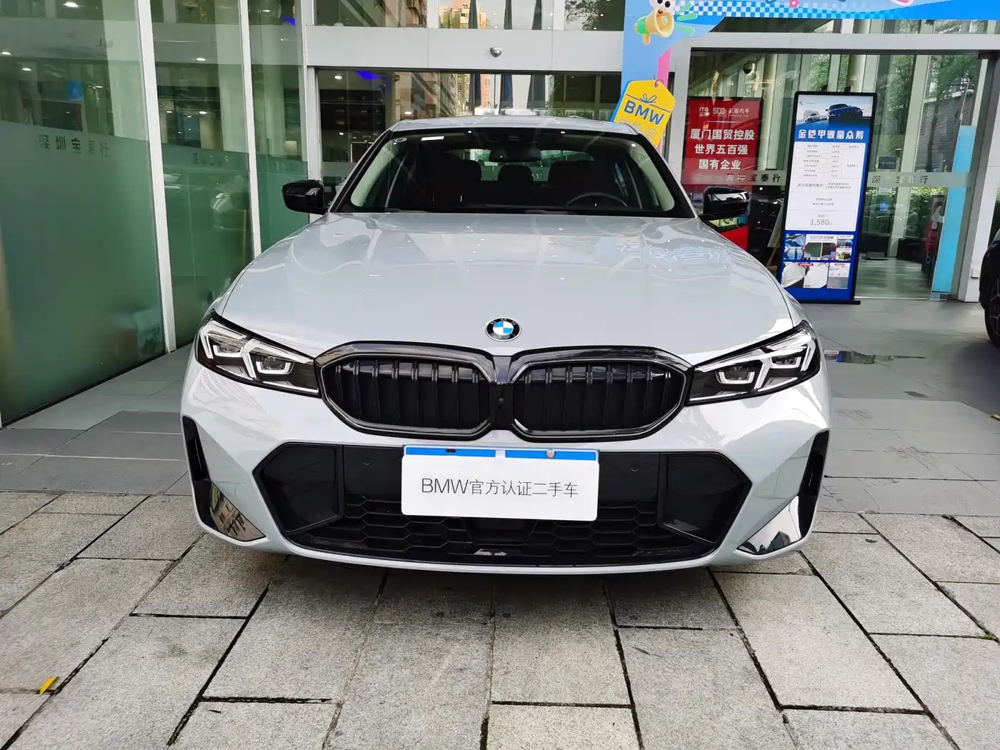 BMW 3 Series 2025 330Li M Sport Night Edition фото 4