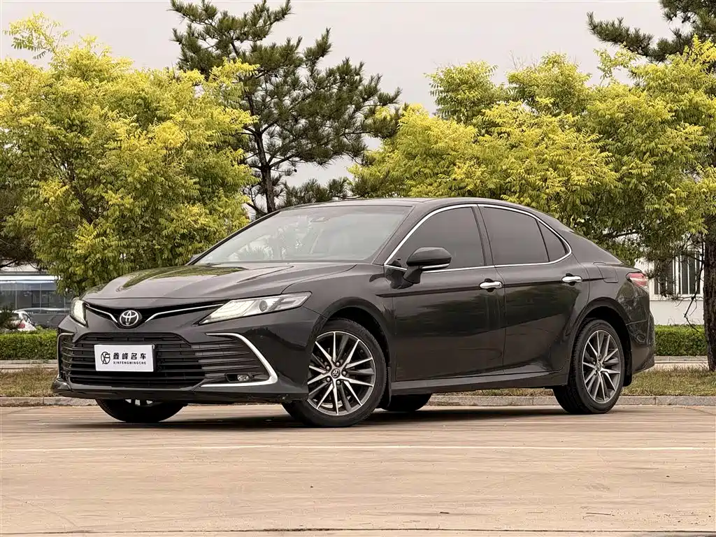 Toyota Camry 2021 2.5G Luxury Edition