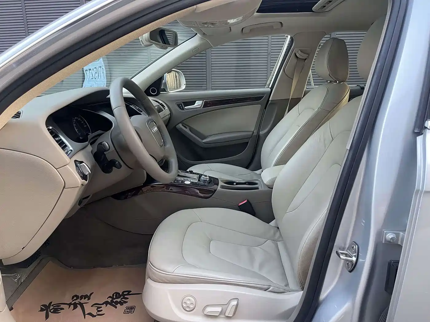 Фото 6 - Audi A4L