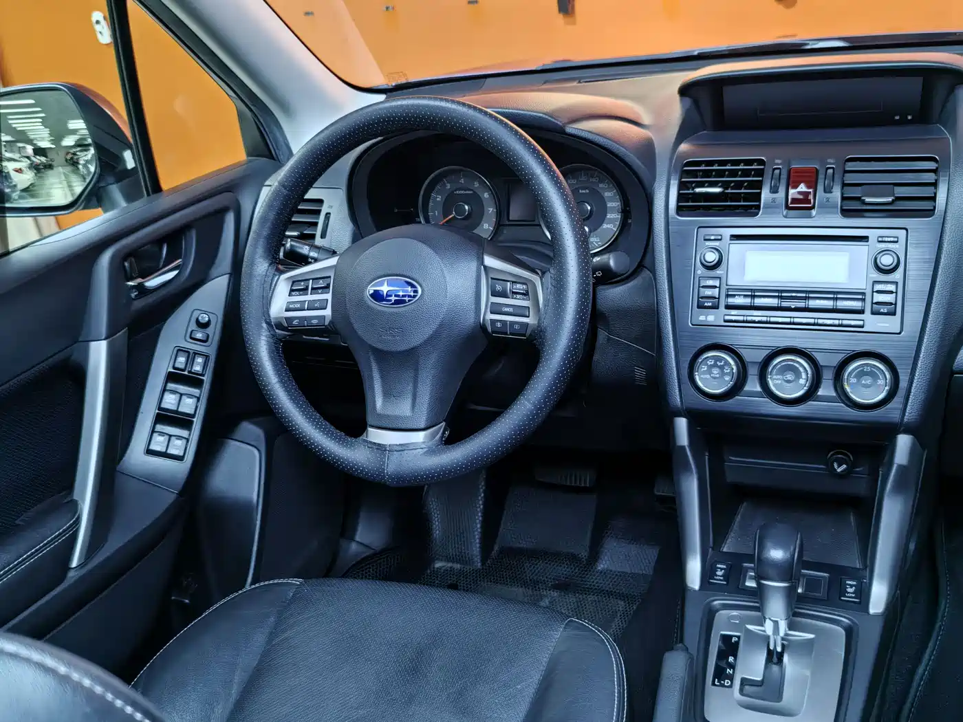 Subaru Forester 2013 2.0i Automatic Luxury Edition фото 18